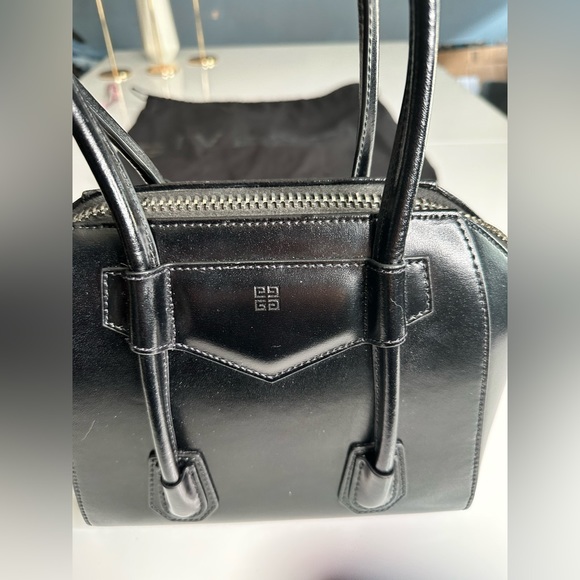 Givenchy Antigona Purse - Picture 13 of 14